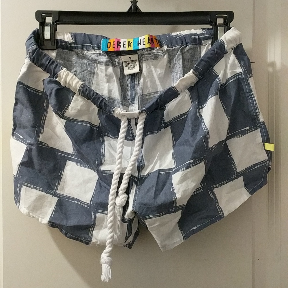 Derek Heart beach swim shorts sz. Small NWOT